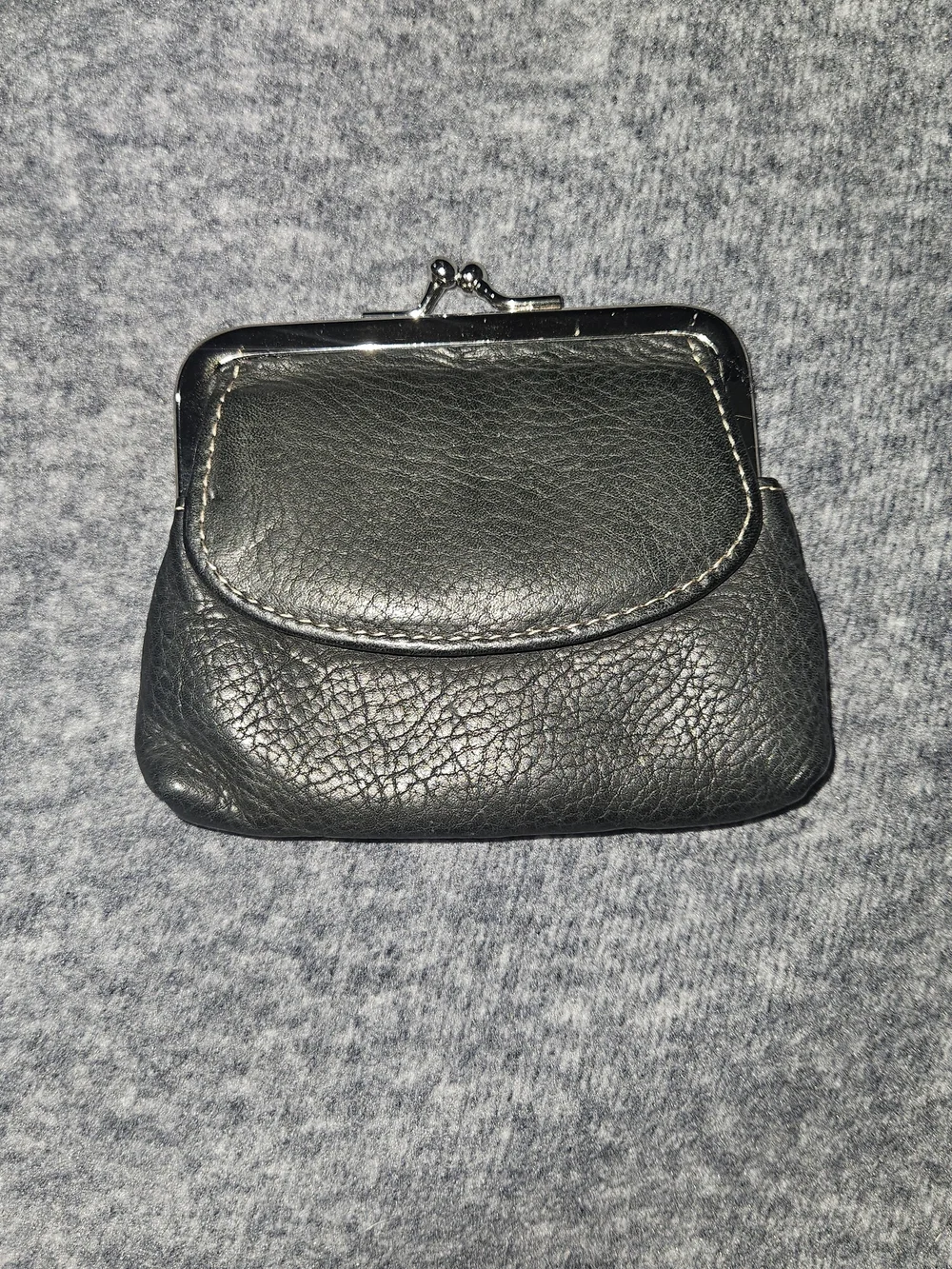 Classic Black Leather Coin Purse with Kiss-Lock Closure